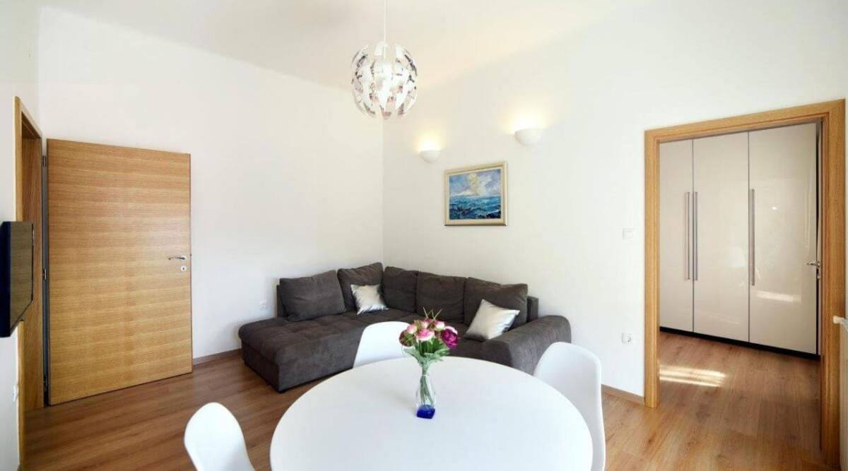 City 1 Apartment In The Center Of 萨格勒布 外观 照片